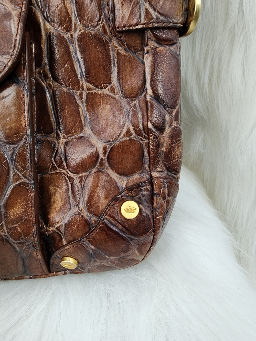 Elaine Turner Crocodile Leather Purse, Brown/Bronze w Gold Hardware & Logo Çharm - Picture 11 of 12